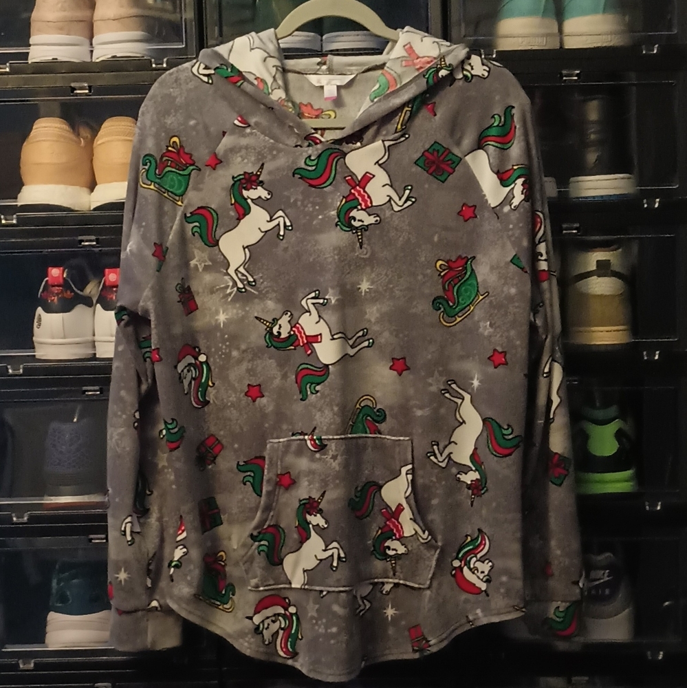 No Boundaries Women Christmas Sweater Hoodie
